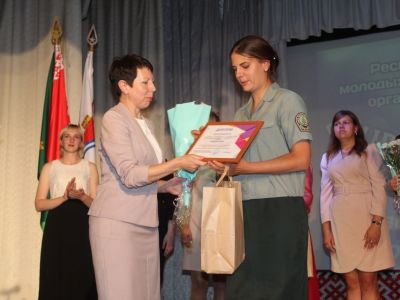 -ZS4qZBZHGU